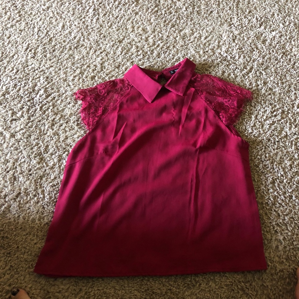 Lace sleeve blouse